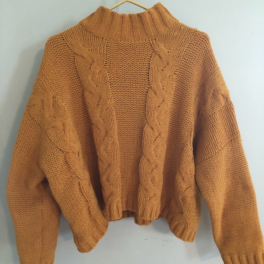 NEVER WORN mustard turtleneck cable sweater